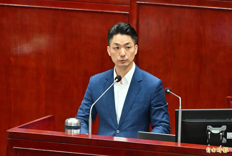 陳時中批評蔣萬安帥但面目可憎.