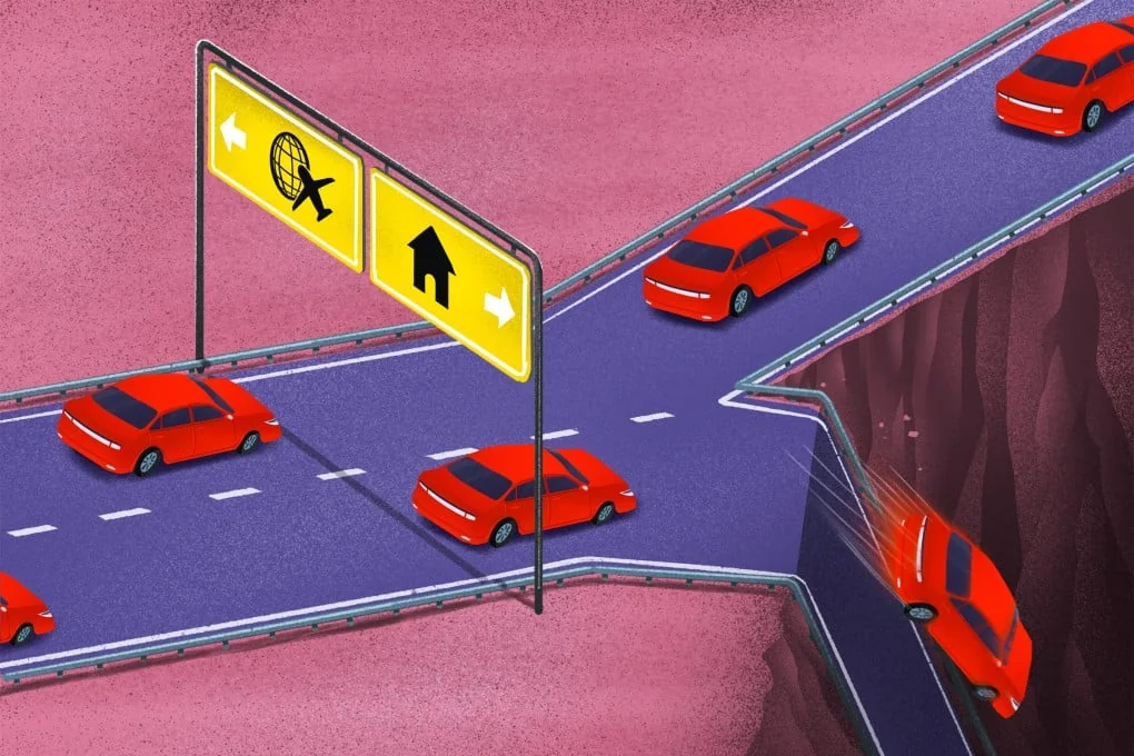 "China's Booming Auto Industry Faces Domestic Downturn"