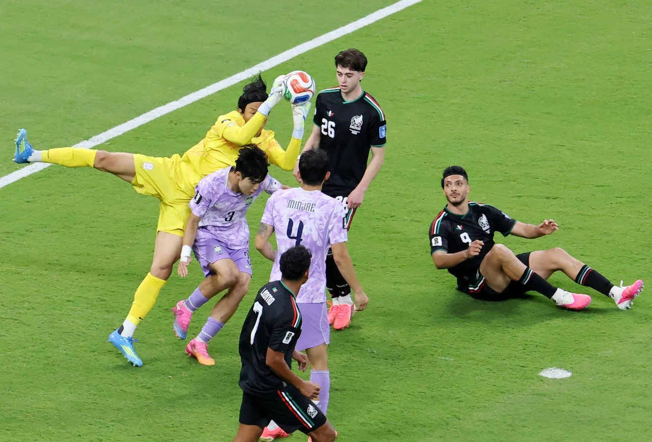 South Korean Goalkeeper Takes Responsibility for Key Mistake.