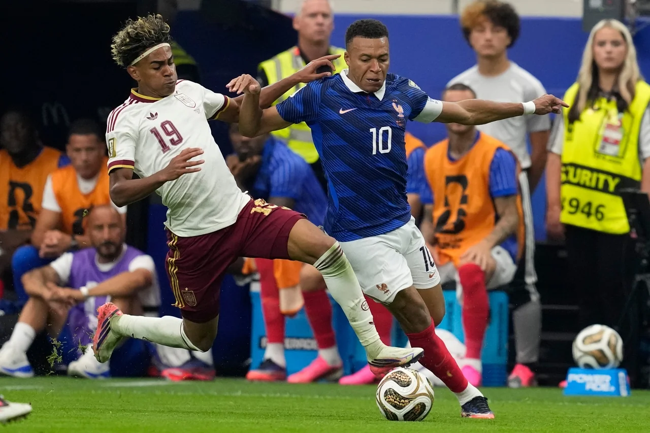 Spain Upsets France, Advances to World Cup Final.