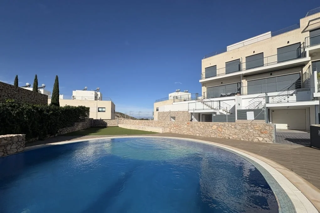 Spanish Property Market Receives Boost from Emigrating Buyers.